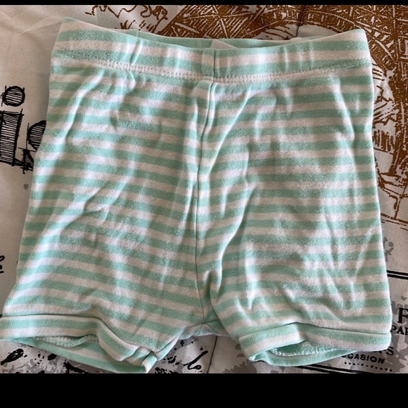 Baby Gap 6-12 pajamas - Picture 4 of 7